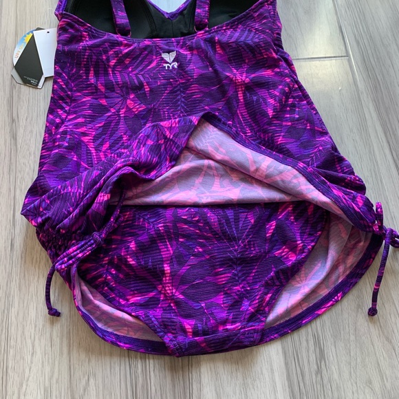 NWT TYR Monaco V Neck Sheath Swimsuit - Picture 5 of 8